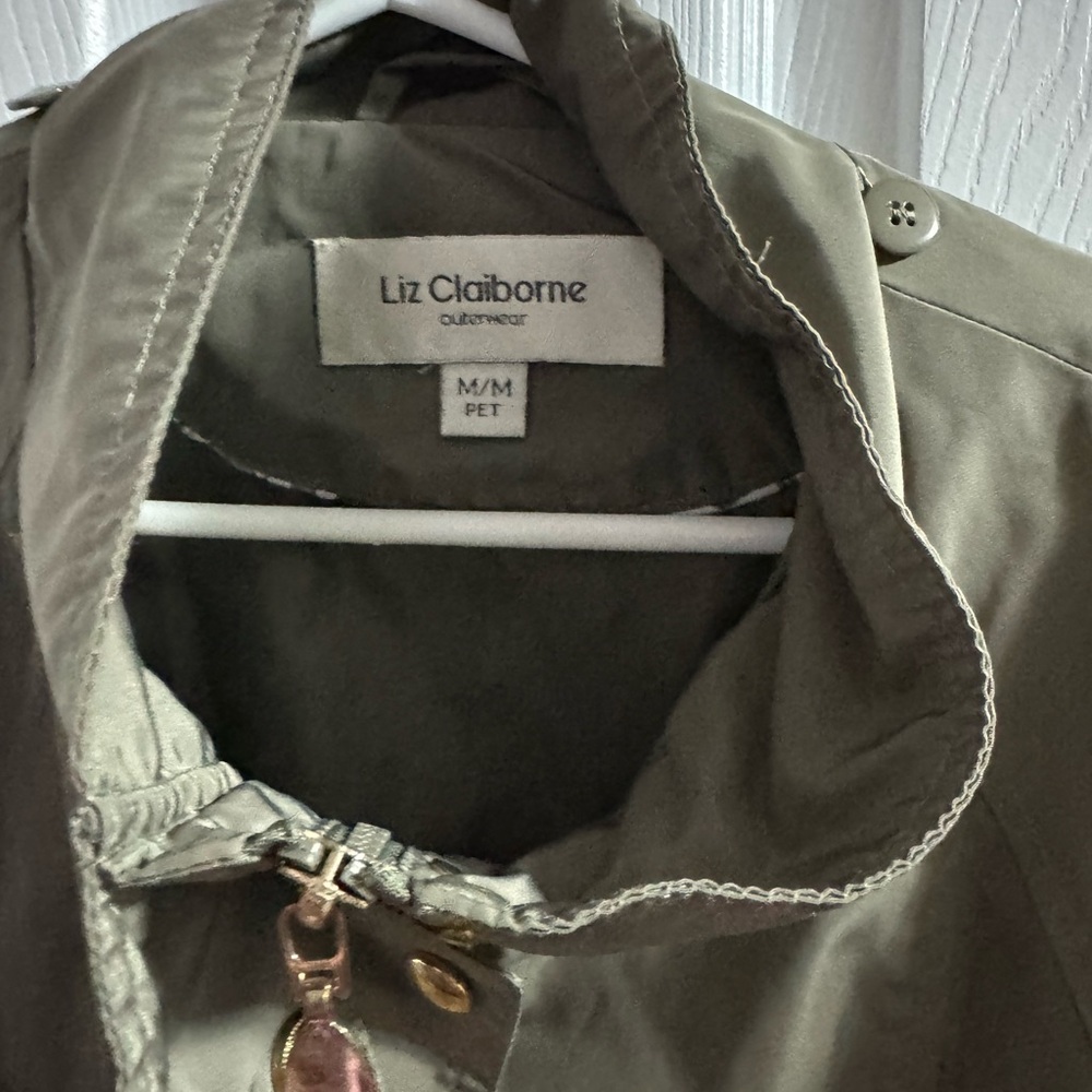 Green Spring/Fall coat - Picture 2 of 3